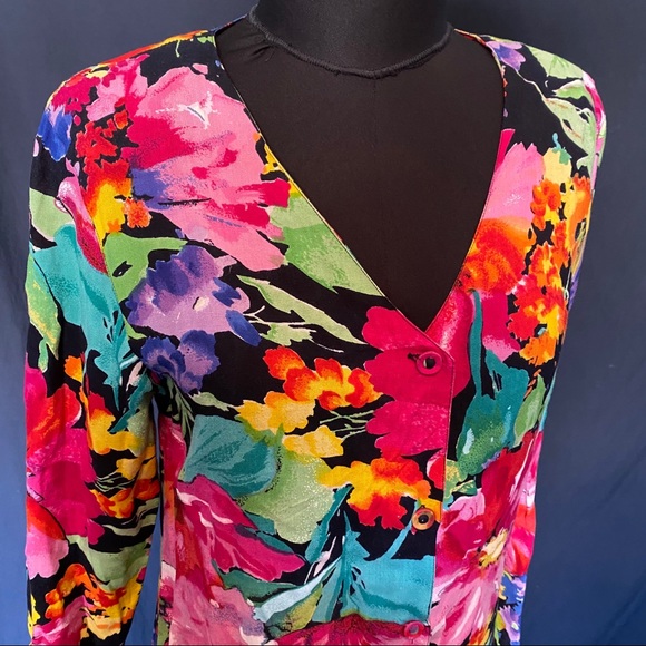 Express Dresses & Skirts - SoLd Vintage Express Floral Dress